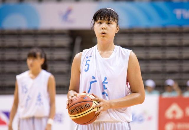 全运青年女篮-李月汝29+22广东胜 山东擒天津