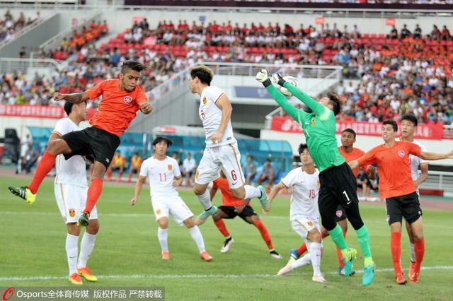 潍坊杯-巴西体育4-1夺冠 国青复仇未果获亚军