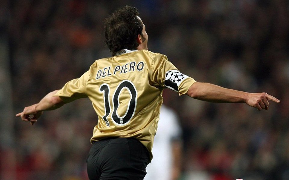 07年尤文回归意甲后,皮耶罗延续着自己辉煌灿烂的职业生涯.
