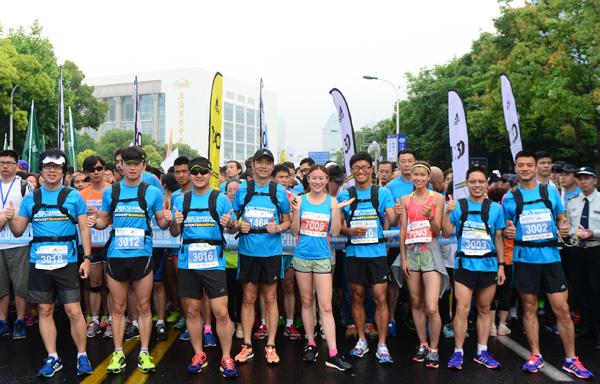 上海半程马拉松袭来 阿迪达斯贴心服务跑者