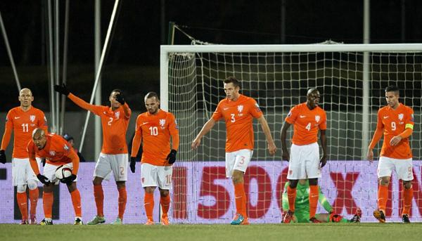 希氏荷兰1胜3负艰难起步 世界杯季军怎么了？