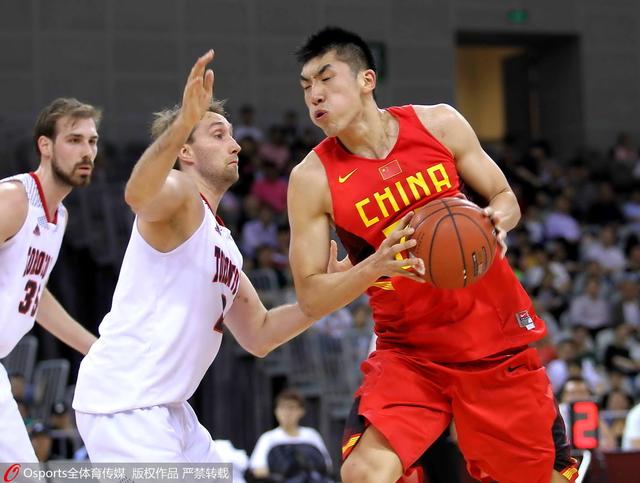 国产鲨鱼!陶汉林露獠牙 5前场板打爆对手内线