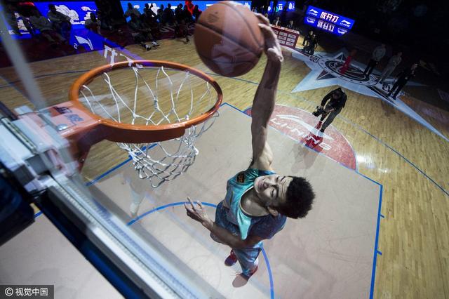 2小将拯救CBA扣篮大赛 媒体:终于不再是鸡肋