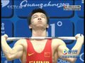 视频：中国选手吴景彪出场 第一举锁定金牌