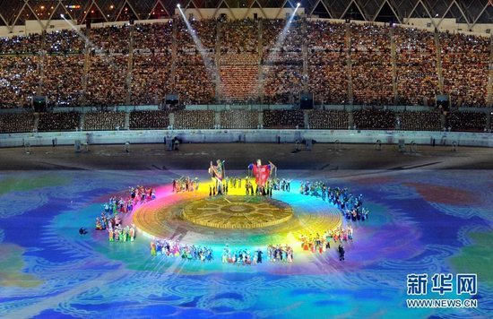 第九届少数民族运动会举行 回良玉宣布开幕