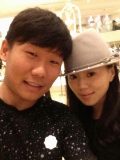 刘建业婚礼首例获赠