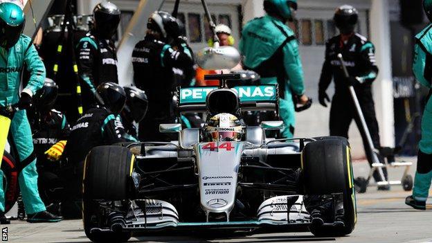 f1历届车手总冠军_f1车手收入(3)