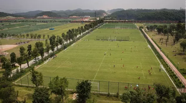 恒大1.85亿造足球梦工厂 中国足球从这启航?