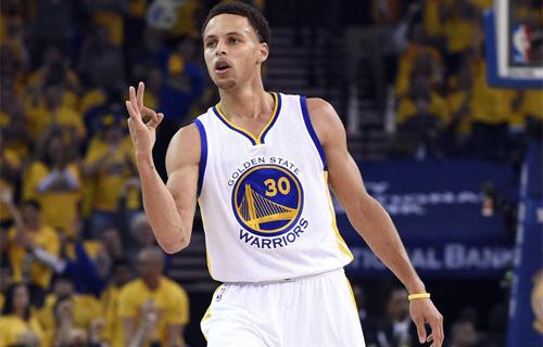 NBA史上进攻最恐怖控卫!库里完胜巅峰艾弗森