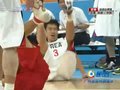 视频：男篮决赛 韩国快攻不中张庆鹏抢下篮板