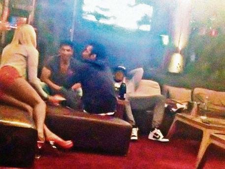 博阿滕私会裸模勒夫震怒 勒沃新人首战上位？