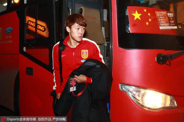 业内人士:国奥踢中甲不合规矩 看中超恐收费_