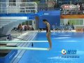 视频：跳水女子1米板 张俊鸿第三跳肩未拉开