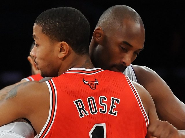 原创:天涯沦落人!科比罗斯复出即伤变最柔弱的