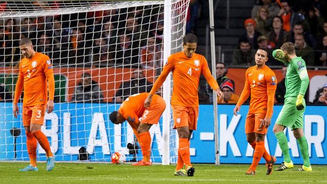 欧预赛-荷兰2-3负捷克出局 范佩西101战50球