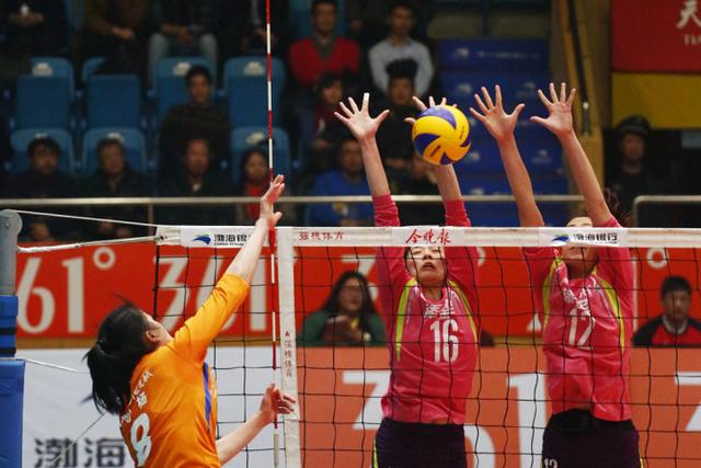 新华社：排球联赛迎过渡赛季 职业化任重道远