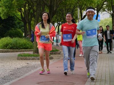 你是我的眼!上海跑友圈现公益盲人陪跑