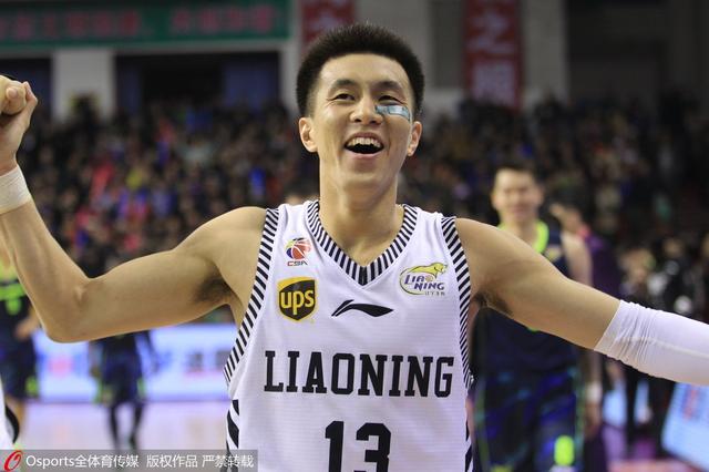 郭艾伦发声疑呼吁球迷冷静 地域攻击让人心痛_体育_腾讯网