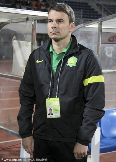 京媒:斯塔诺炮轰泰达欠妥 不能苛求以攻对攻_