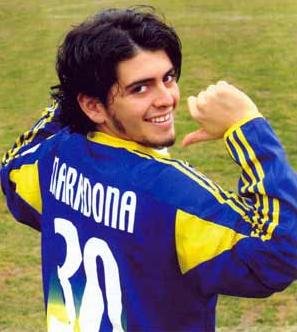 欠税吸毒私生子 三障碍阻马拉多纳回那不勒斯