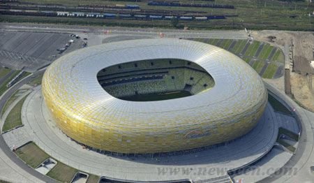 西班牙fcc公司在波兰的第三座体育场建成