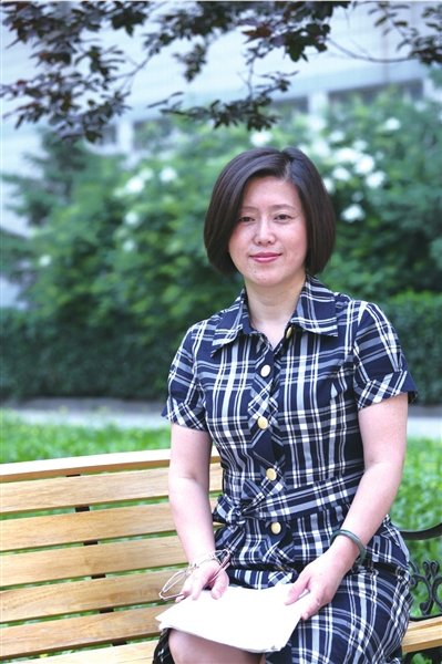 在肖艳丽心中,每个学生都是"大写的人,许多学生都和她成为了忘年之交