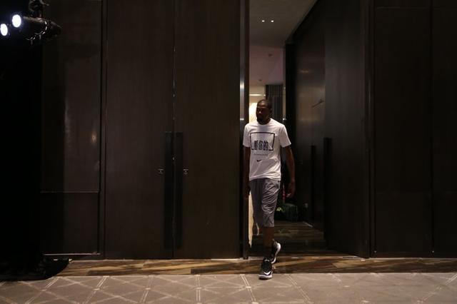 杜兰特中国行:誓用苦练与坚持开启人生新篇章