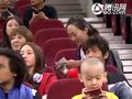 视频：NBA中国赛黄晓明现身 韩国美女相伴