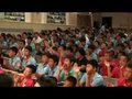 视频：校园足球夏令营晚会 小球员集体献唱