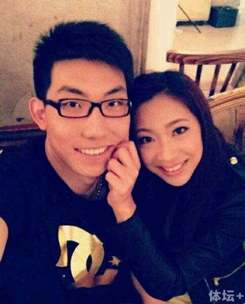 天津女排王茜被甜蜜求婚 男友是天津男篮主力