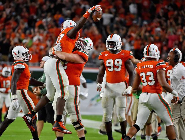 NCAAF季后赛排名公布在即 五大联盟谁将入围