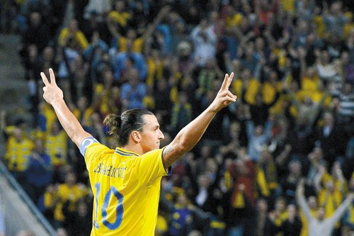 倒挂金钩,离球门33米!