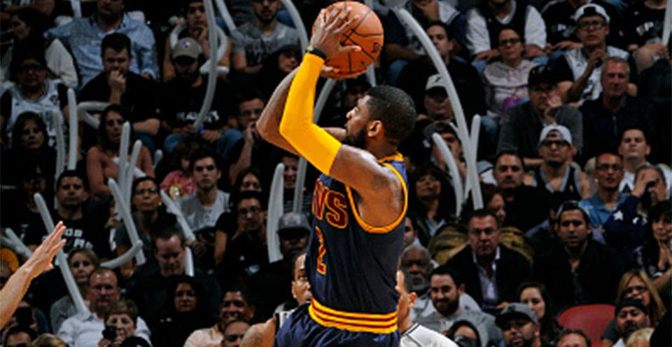 神欧文!破生涯+队史得分纪录 他只手灭马刺