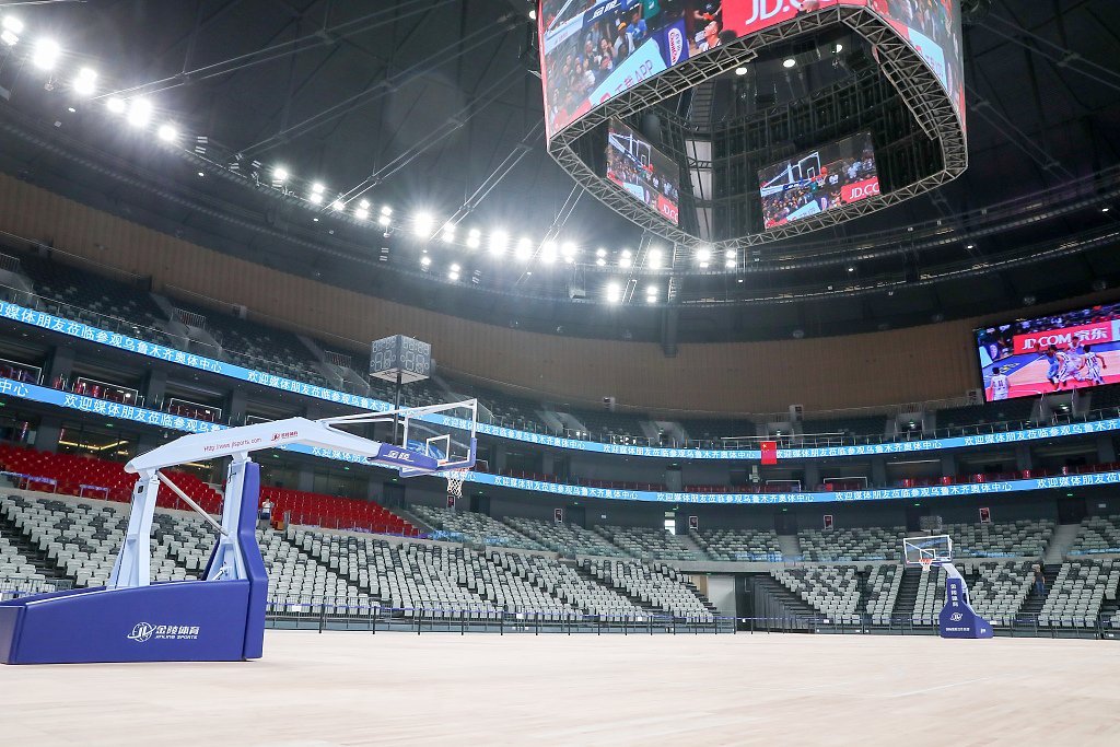 高清：新疆男篮新主场即将竣工 内外双屏设计提升观赛体验