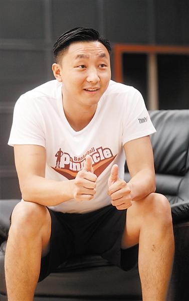 重庆崽放弃耐克高薪 当创客办篮球训练营