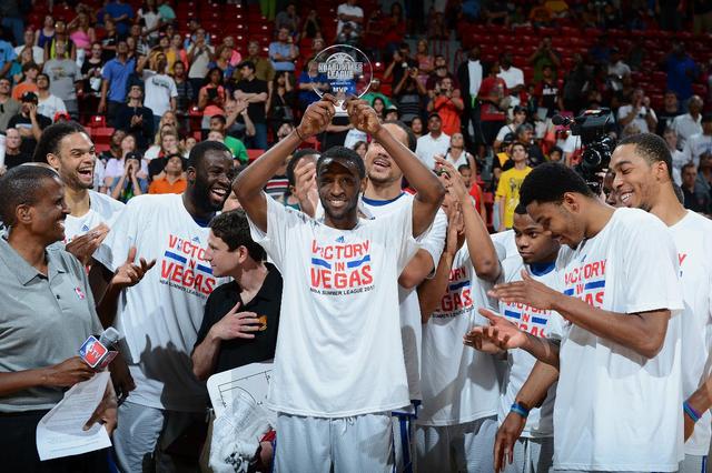 他绰号山寨库里今狂砍36分 三分精准竟超水花KD