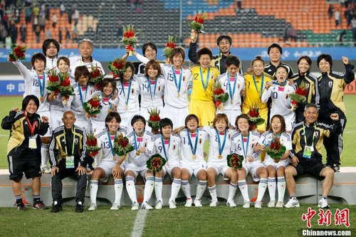 日本队获得广州亚运会女足冠军