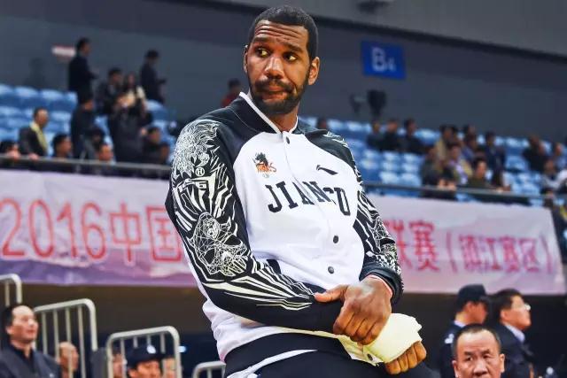 杨毅：退役对奥登是种解脱 他不想再坚持了 