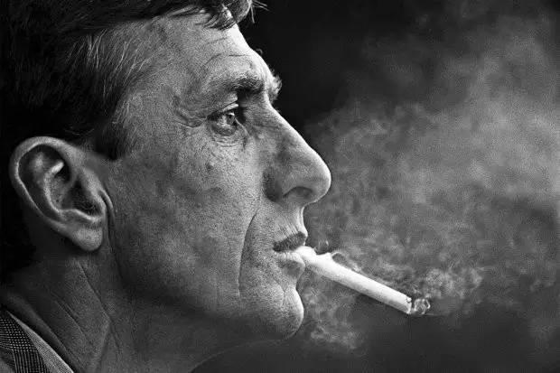 克鲁伊夫:孤独的自由主义者夜空中最亮的星