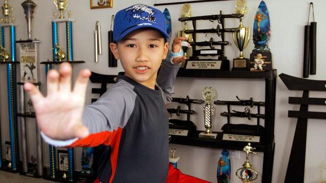 17岁华裔天才进美宇航局工作 曾拜师少林寺