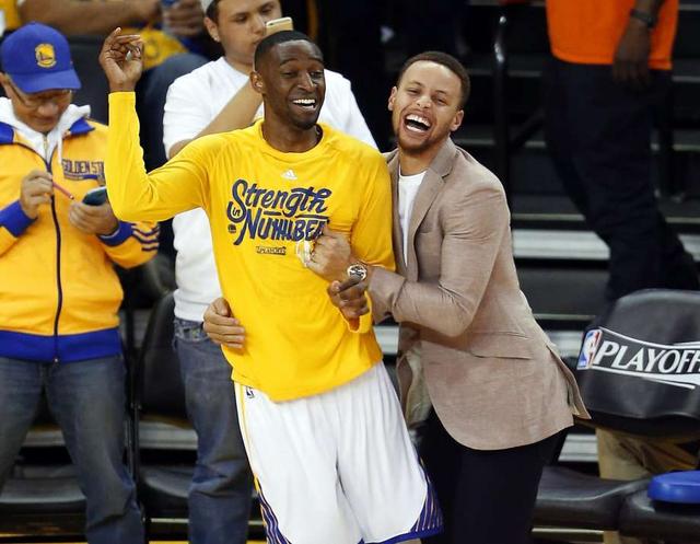 他绰号山寨库里今狂砍36分 三分精准竟超水花KD