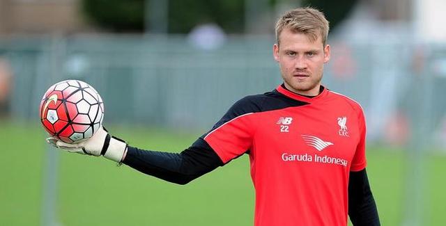 又是出击失误!红军门将危机 当真不要哈特?_体育_腾讯网