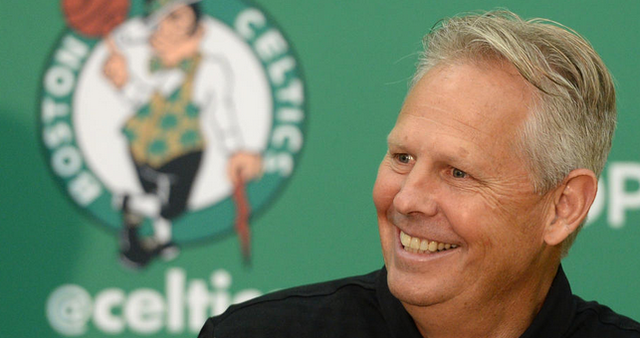 安吉:超级巨星非争冠必需 马刺活塞已树先例