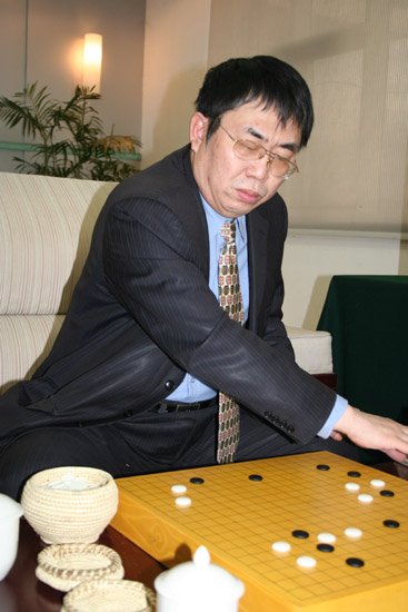 聂卫平棋圣称号到头棋圣成头衔无关内涵