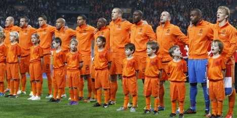 荷兰2012总结:欧洲杯惨败 范帅接手鲜橙很多