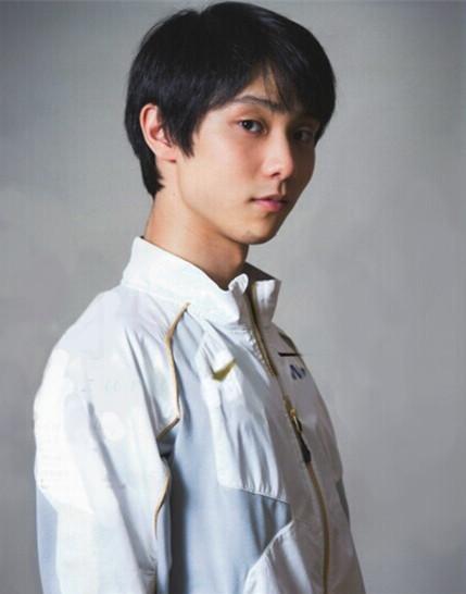 日本花滑名将代言床具 热心网友为其制作玩偶