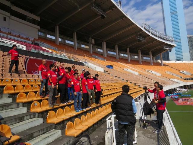 休赛期天体依旧响起助威声 恒大球迷录制教程