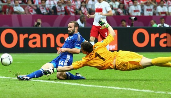 腾讯特评：欧洲杯热启动 足球在此刻变得纯粹