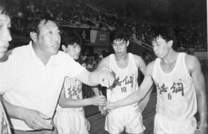 细数李戈辽宁队辉煌20年:70年代是全民篮球