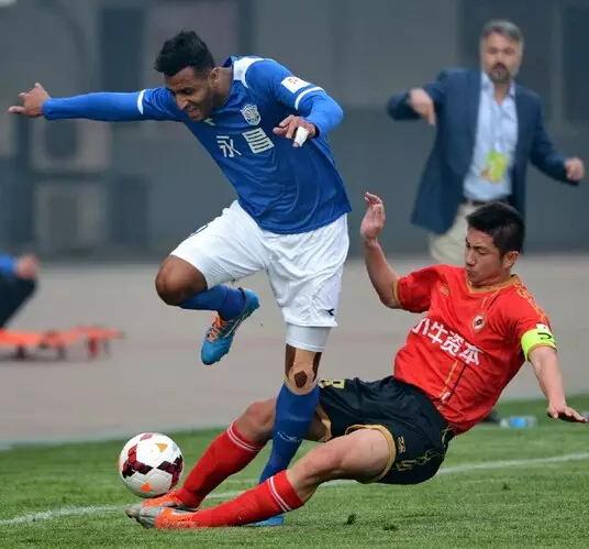 致敬乔罗卡隆:不想说再见!我们的爱从未停歇